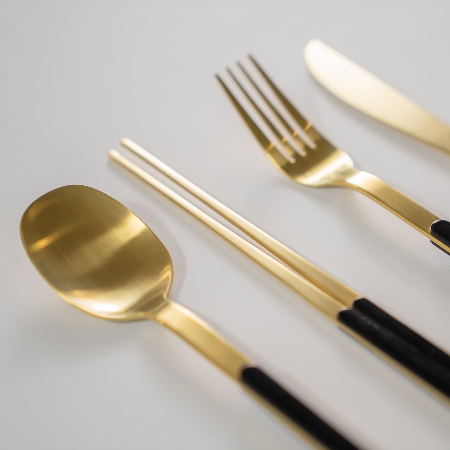 GOLD CHARM DINNER FORK