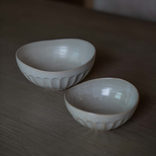 JAPANESE BLOOM OVAL BOWLS