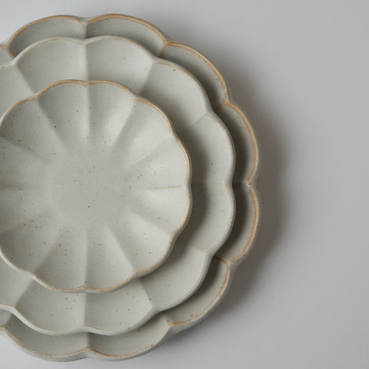 JAPANESE BLOOM PLATES